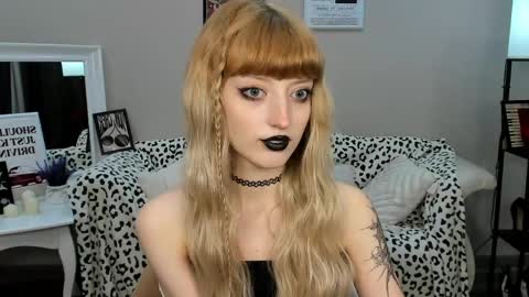 Misty online show from April 2026 02:51:02 AM