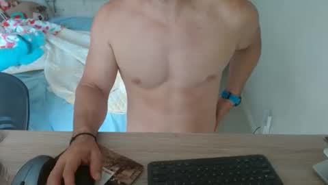 Snapshot of mitcheli chatting on October 2025 02:19:01 PM Onlyfans online show from October 2025 02:19:01 PM