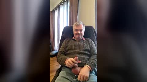 mitchoxxford online show from June 2026 02:10:01 AM