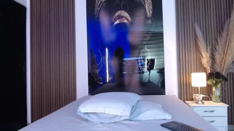 Mtica Brennet online show from November 2025 03:37:02 AM