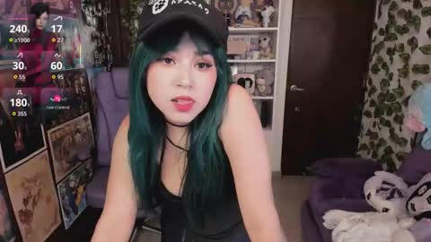 Emili online show from March 2026 02:07:02 AM