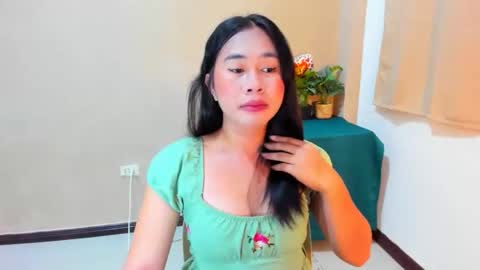 Snapshot of mitsuri_yuki chatting on November 2025 11:32:01 AM Mitsu online show from November 2025 11:32:01 AM