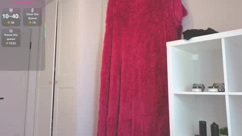 miu_in_chains online show from November 2025 06:59:01 AM