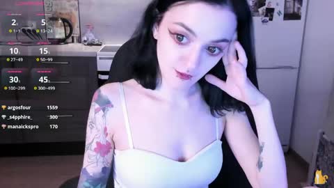 Snapshot of miura_moon chatting on June 2026 10:54:02 PM lina. online show from June 2026 10:54:02 PM