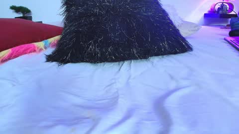 Miwa  online show from December 2024 02:21:01 AM