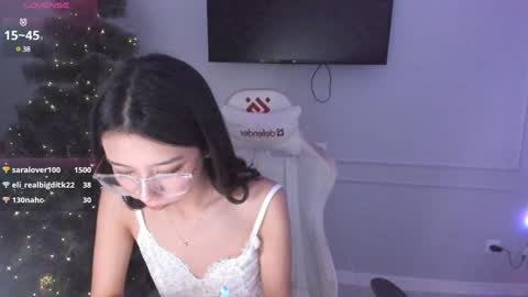 Snapshot of miwa_kasumi chatting on December 2024 05:48:01 PM MIa online show from December 2024 05:48:01 PM