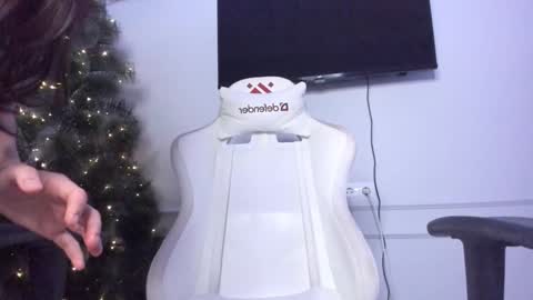 Snapshot of miwa_kasumi chatting on January 2025 02:53:02 PM MIa online show from January 2025 02:53:02 PM