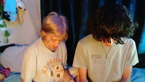 Naomi and Nekorii online show from May 2026 02:39:01 AM