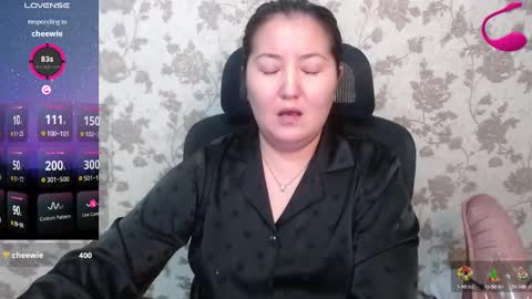 Snapshot of miya_asian_pinay555 chatting on December 2024 10:24:01 PM Miya single mom online show from December 2024 10:24:01 PM