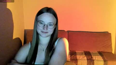 Snapshot of miya_mimi chatting on September 2025 10:53:02 PM Miya online show from September 2025 10:53:02 PM