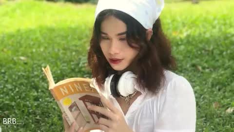 Snapshot of miyakabebe chatting on September 2025 10:02:01 PM Miyakabebe online show from September 2025 10:02:01 PM