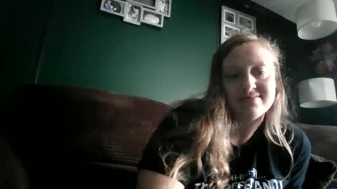 Snapshot of miztrezk chatting on September 2025 04:06:02 PM miztrezk online show from September 2025 04:06:02 PM