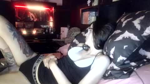 Snapshot of mizzbonez chatting on June 2026 04:11:01 AM Mizz Bonez online show from June 2026 04:11:01 AM