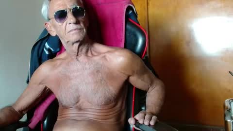 Snapshot of mjmadurengue chatting on April 2026 05:07:01 PM Mario jose online show from April 2026 05:07:01 PM
