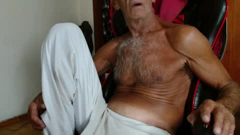 Snapshot of mjmadurengue chatting on May 2026 09:21:01 PM Mario jose online show from May 2026 09:21:01 PM