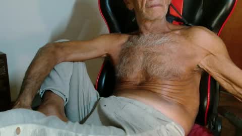 Snapshot of mjmadurengue chatting on May 2026 01:24:01 AM Mario jose online show from May 2026 01:24:01 AM