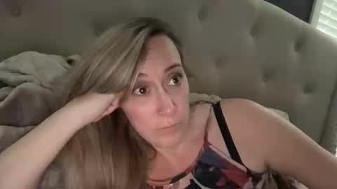 mjqlado online show from May 2026 09:32:01 PM