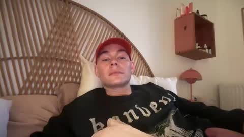 mkrchyan online show from February 2026 10:00:01 AM