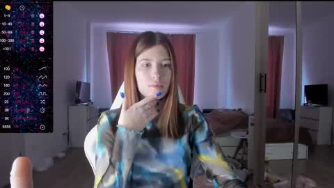 Snapshot of mmm_banana chatting on February 2025 07:43:01 AM Lili online show from February 2025 07:43:01 AM