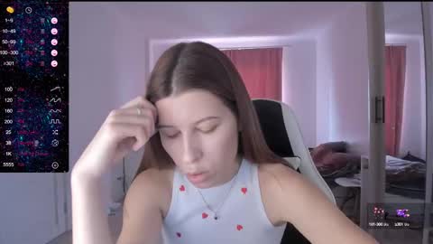 Snapshot of mmm_banana chatting on March 2025 10:37:01 AM Lili online show from March 2025 10:37:01 AM