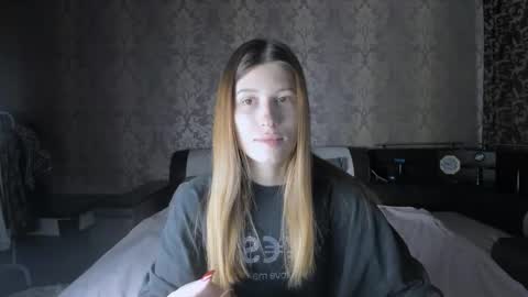 Snapshot of mmm_banana chatting on October 2025 11:11:01 AM Lili online show from October 2025 11:11:01 AM