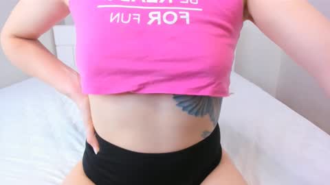 Snapshot of mmmmmargo chatting on February 2025 01:55:01 PM Margo online show from February 2025 01:55:01 PM