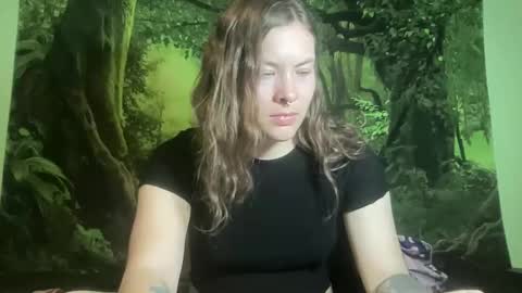 Snapshot of mo0n_goddess chatting on March 2026 03:44:02 AM Misty online show from March 2026 03:44:02 AM