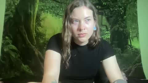 Snapshot of mo0n_goddess chatting on March 2026 08:30:01 AM Misty online show from March 2026 08:30:01 AM