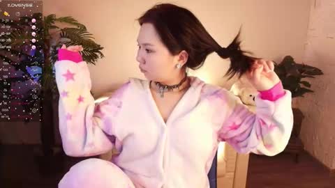 hey meet with me online show from November 2025 02:44:01 AM