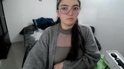 Snapshot of mocca_117 chatting on September 2025 11:33:01 AM Sam online show from September 2025 11:33:01 AM