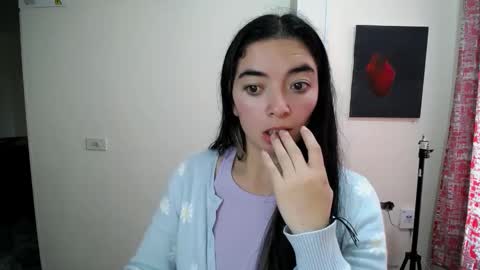 Snapshot of mocca_117 chatting on April 2026 05:25:02 PM Sam online show from April 2026 05:25:02 PM