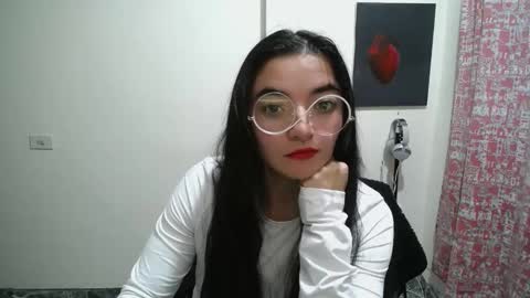 Snapshot of mocca_117 chatting on April 2026 02:49:02 AM Sam online show from April 2026 02:49:02 AM