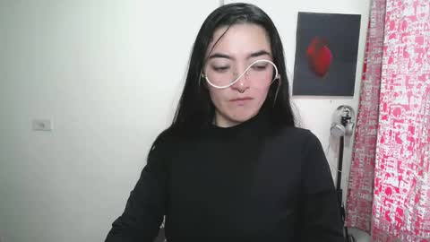 Snapshot of mocca_117 chatting on May 2026 12:00:02 PM Sam online show from May 2026 12:00:02 PM