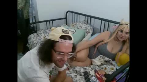 Snapshot of mochi_rainbow chatting on September 2025 08:20:02 PM The Mochi Rainbow Variety Show online show from September 2025 08:20:02 PM