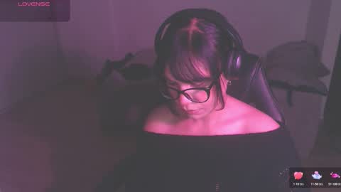 Snapshot of modjo_ chatting on November 2025 03:49:02 AM Modjo online show from November 2025 03:49:02 AM