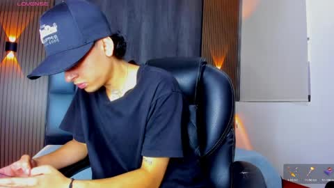 mohamed_malik online show from May 2026 11:38:01 AM