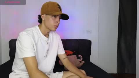 Snapshot of mohamed_malik chatting on August 2026 04:09:02 PM mohamed_malik online show from August 2026 04:09:02 PM
