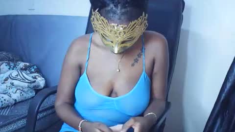 Snapshot of mohlovey chatting on December 2025 08:04:01 PM mohlovey online show from December 2025 08:04:01 PM