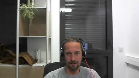 Julien online show from December 2024 03:11:01 PM