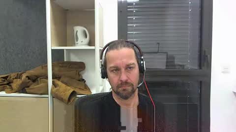 Julien online show from February 2026 11:04:02 AM