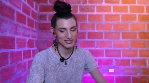 Snapshot of moira_hot chatting on February 2026 10:22:01 PM moira_hot online show from February 2026 10:22:01 PM