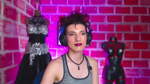 Snapshot of moira_hot chatting on April 2026 10:40:02 PM moira_hot online show from April 2026 10:40:02 PM