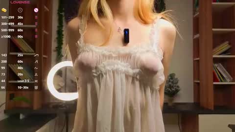 Laura online show from February 2026 01:10:02 AM