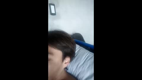 moisesarh27 online show from February 2026 10:48:01 PM