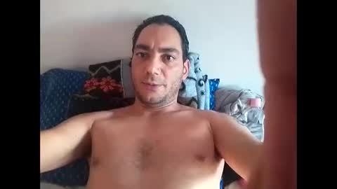 Snapshot of moisesdick chatting on February 2025 09:32:02 PM Moises online show from February 2025 09:32:02 PM