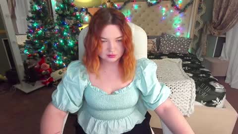 Snapshot of molinmoon chatting on December 2024 07:43:02 PM Rosa online show from December 2024 07:43:02 PM