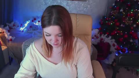 Snapshot of molinmoon chatting on December 2024 02:01:02 AM Rosa online show from December 2024 02:01:02 AM