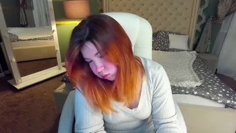 Snapshot of molinmoon chatting on February 2025 08:13:02 PM Rosa online show from February 2025 08:13:02 PM
