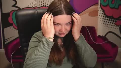 Snapshot of molinmoon chatting on September 2025 07:18:02 PM Rosa online show from September 2025 07:18:02 PM