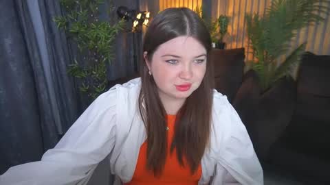 Snapshot of molinmoon chatting on October 2025 07:44:02 PM Rosa online show from October 2025 07:44:02 PM